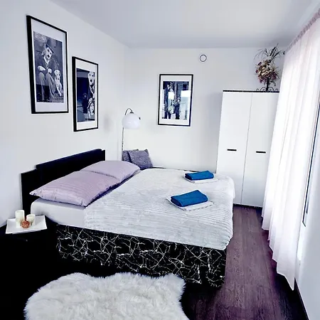 Sun - Stodůlky Apartamento *